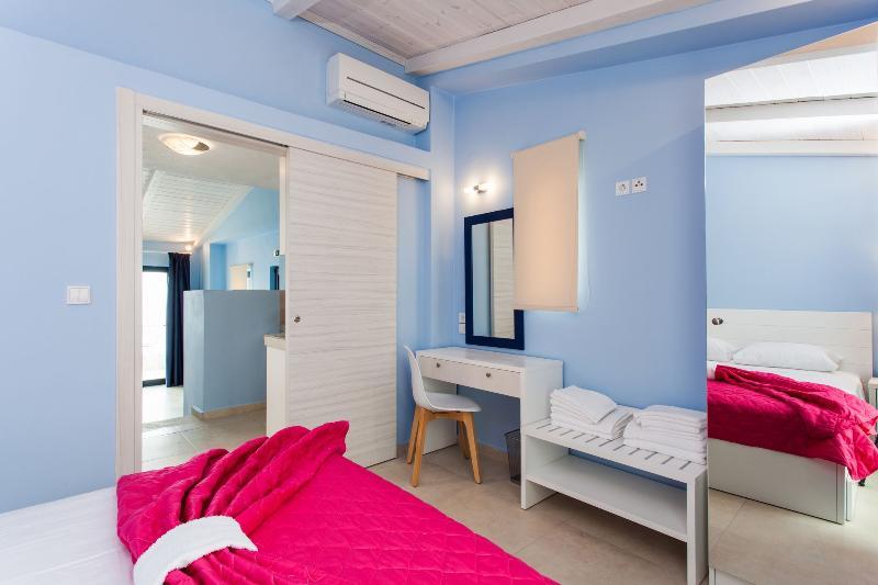 Elpiniki Luxury Apartments Nea Poteidaia Exterior foto